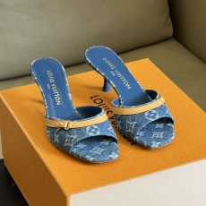 Louis Vuitton Slippers